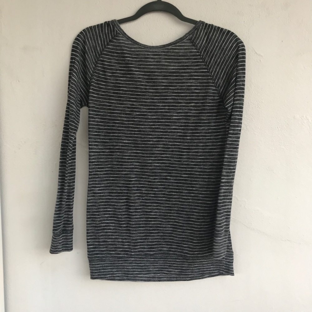Sweater - Picture 4 of 4
